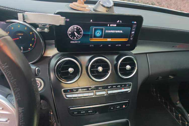Used Mercedes-Benz C-Class 2021 C 200 L Fashion Edition Sport Version Audio And AC Panel