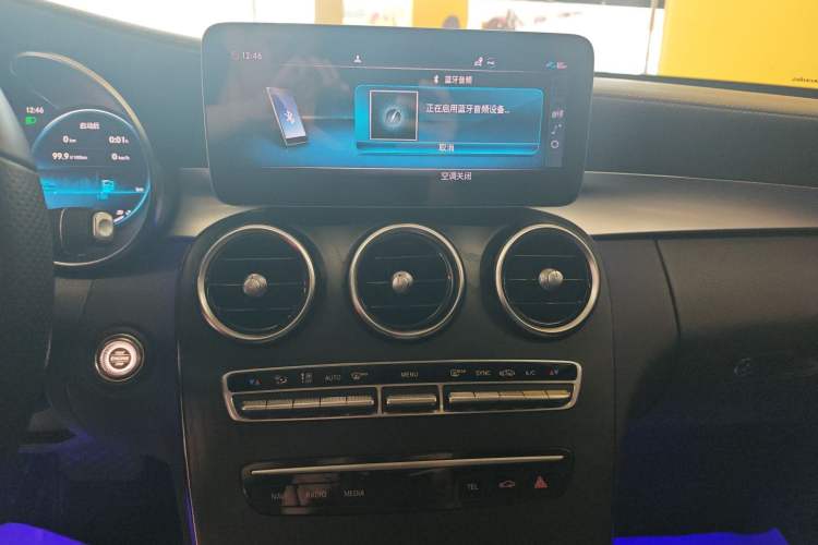 Used Mercedes-Benz C-Class 2021 C 200 L Fashion Edition Sport Version Audio And AC Panel