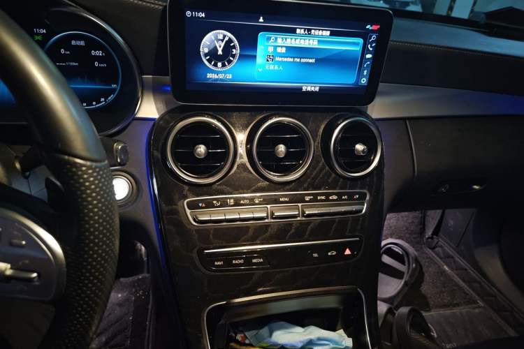 Used Mercedes-Benz C-Class 2021 C 200 L Fashion Edition Sport Version Audio And AC Panel