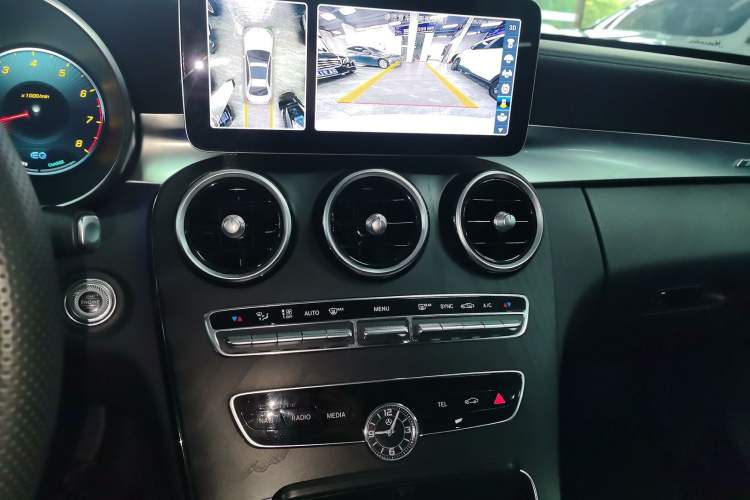 Used Mercedes-Benz C-Class 2021 C 260 L Sport Edition Star Collection Audio And AC Panel