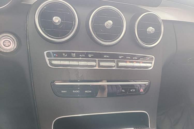 Used Mercedes-Benz C-Class 2021 C 260 L Sport Edition Audio And AC Panel
