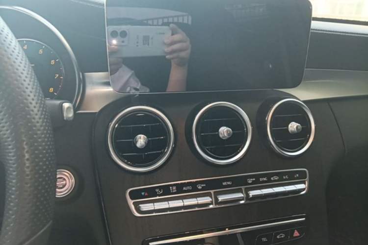 Used Mercedes-Benz C-Class 2021 C 200 L Fashion Edition Sport Version Audio And AC Panel