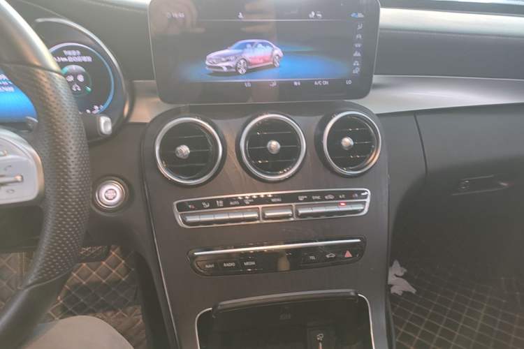 Used Mercedes-Benz C-Class 2021 C 260 L Sport Edition Audio And AC Panel