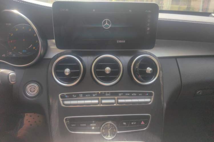 Used Mercedes-Benz C-Class 2021 C 260 L Sport Edition Star Collection Audio And AC Panel