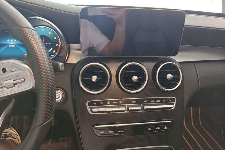 Used Mercedes-Benz C-Class 2021 C 200 L Fashion Edition Sport Version Audio And AC Panel