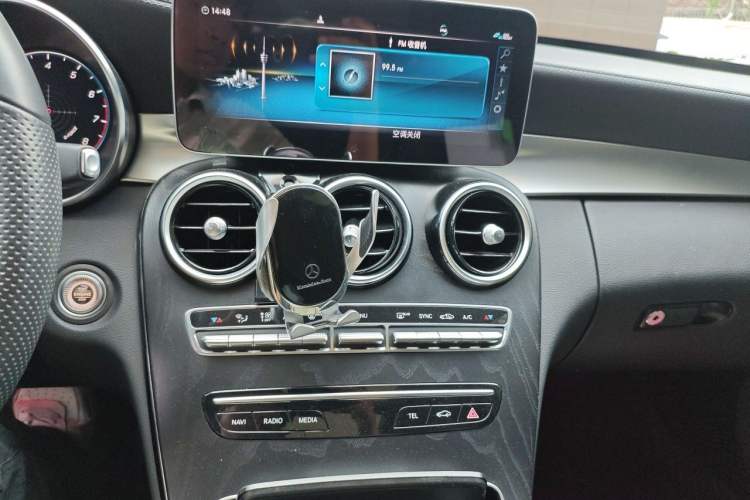Used Mercedes-Benz C-Class 2021 C 200 L Fashion Edition Sport Version Audio And AC Panel