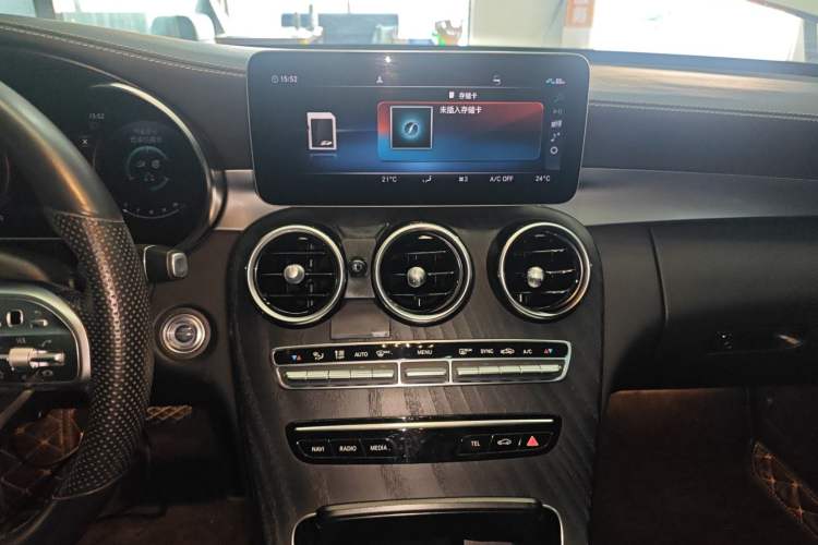 Used Mercedes-Benz C-Class 2021 C 200 L Fashion Edition Sport Version Audio And AC Panel