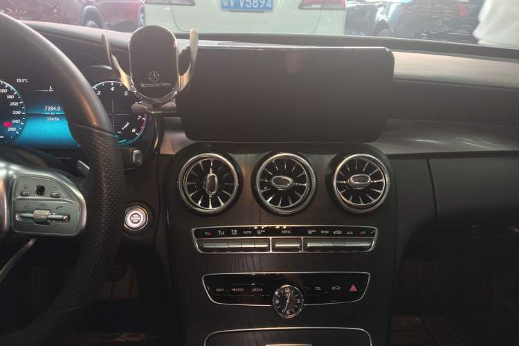 Used Mercedes-Benz C-Class 2021 C 260 L Sport Edition Star Collection Audio And AC Panel