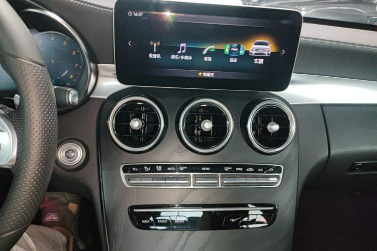 Used Mercedes-Benz C-Class 2021 C 200 L Fashion Edition Sport Version Audio And AC Panel