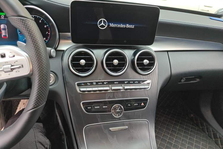 Used Mercedes-Benz C-Class 2021 C 260 L Sport Edition Star Collection Audio And AC Panel