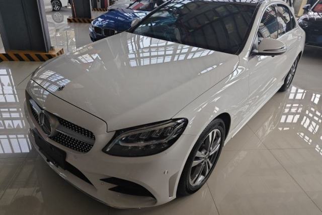 Ojetý Mercedes-Benz C-Class 2021 C 200 L Fashion Edition Sport Version