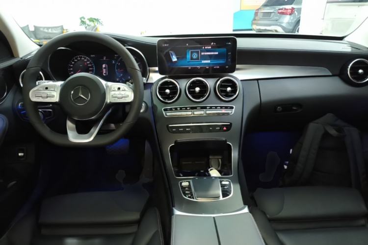 Used Mercedes-Benz C-Class 2021 C 200 L Fashion Edition Sport Version Center Console