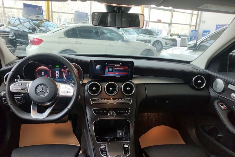 Used Mercedes-Benz C-Class 2021 C 260 L Sport Edition Star Collection Center Console
