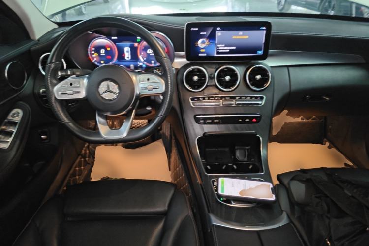 Used Mercedes-Benz C-Class 2021 C 200 L Fashion Edition Sport Version Center Console