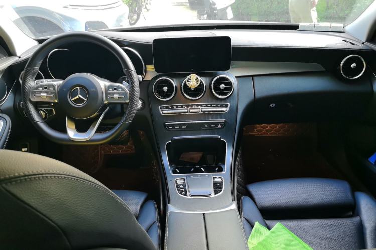 Used Mercedes-Benz C-Class 2021 C 200 L Fashion Edition Sport Version Center Console