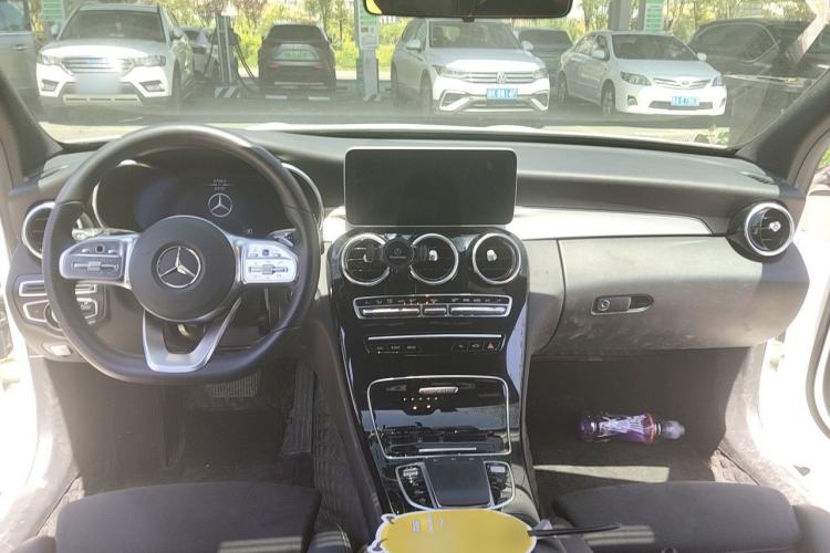 Used Mercedes-Benz C-Class 2021 C 260 Star Edition Center Console
