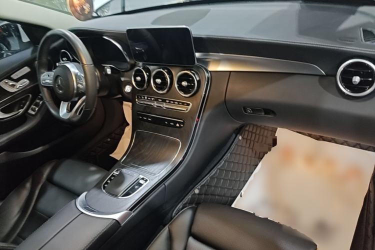 Used Mercedes-Benz C-Class 2021 C 260 L Sport Edition Center Console
