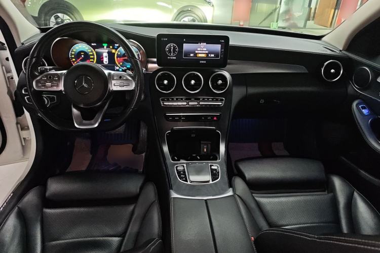 Used Mercedes-Benz C-Class 2021 C 260 L Sport Edition Center Console