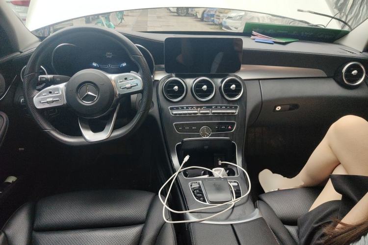 Used Mercedes-Benz C-Class 2021 C 260 L Sport Edition Star Collection Center Console