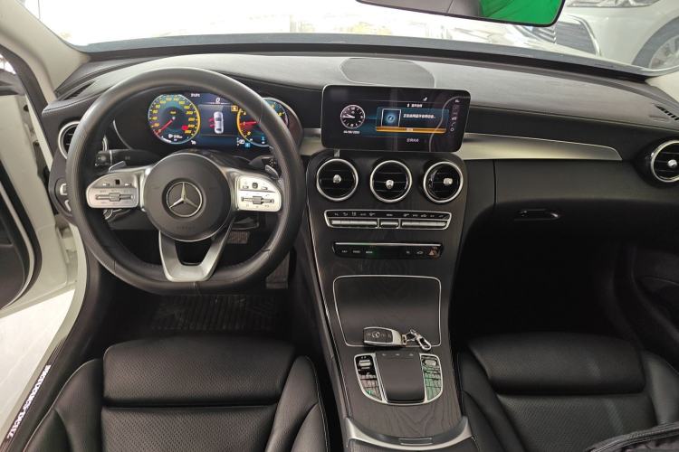 Used Mercedes-Benz C-Class 2021 C 200 L Fashion Edition Sport Version Center Console