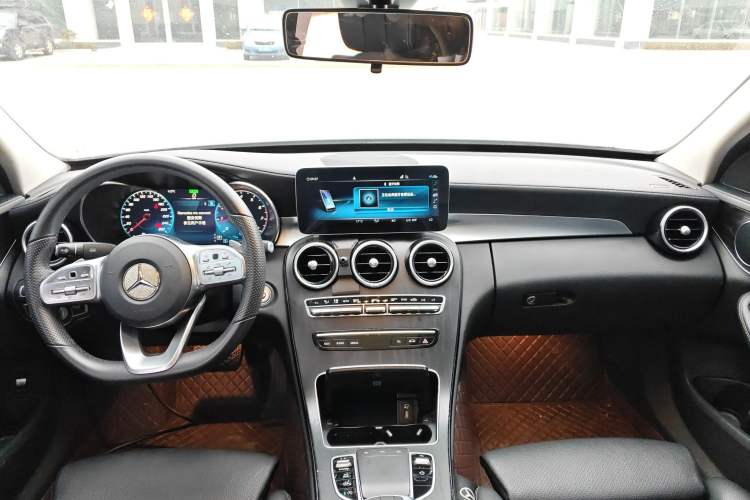 Used Mercedes-Benz C-Class 2021 C 260 L Sport Edition Center Console