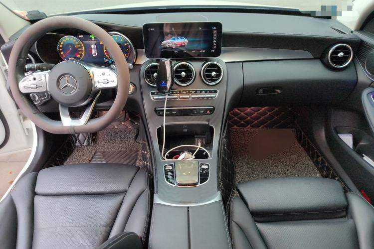 Used Mercedes-Benz C-Class 2021 C 260 L Sport Edition Center Console