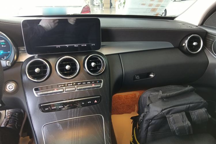 Used Mercedes-Benz C-Class 2021 C 260 L Sport Edition Center Console