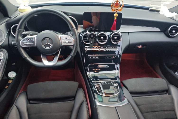 Used Mercedes-Benz C-Class 2021 C 260 Star Edition Center Console