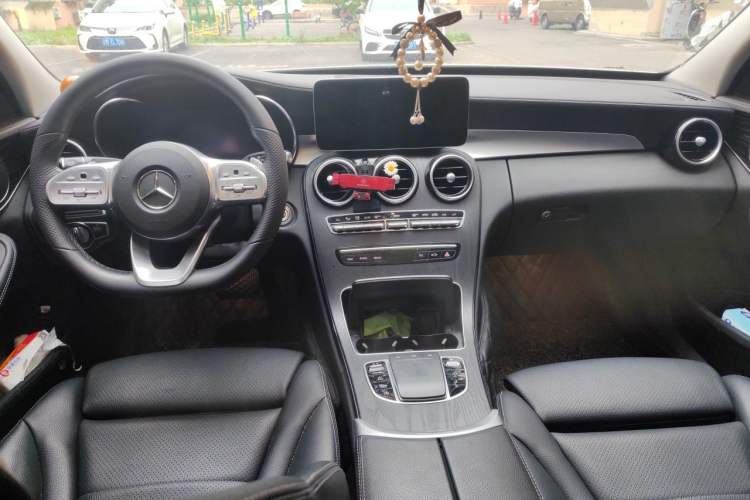 Used Mercedes-Benz C-Class 2021 C 200 L Fashion Edition Sport Version Center Console