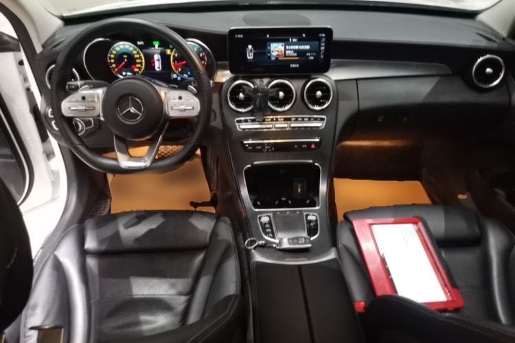 Used Mercedes-Benz C-Class 2021 C 260 L Sport Edition Center Console