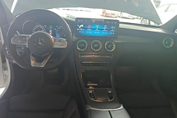 Used Mercedes-Benz C-Class 2021 C 260 Star Edition Center Console