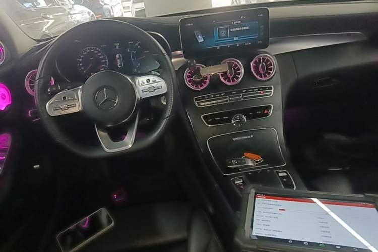 Used Mercedes-Benz C-Class 2021 C 260 L Sport Edition Star Collection Center Console