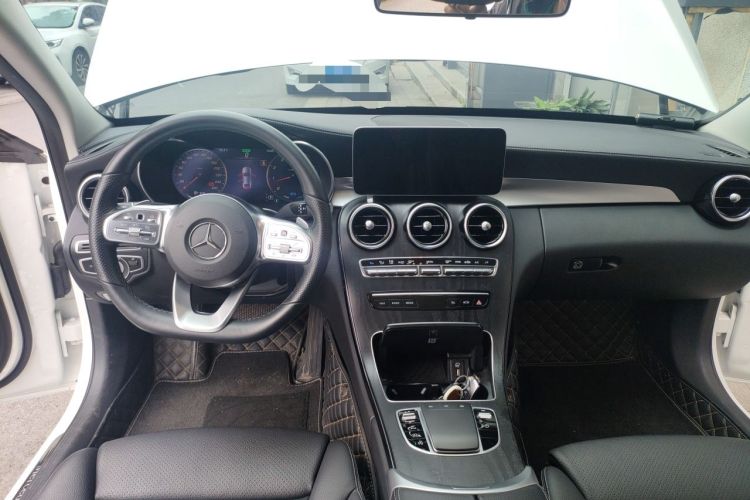 Used Mercedes-Benz C-Class 2021 C 260 L Sport Edition Center Console
