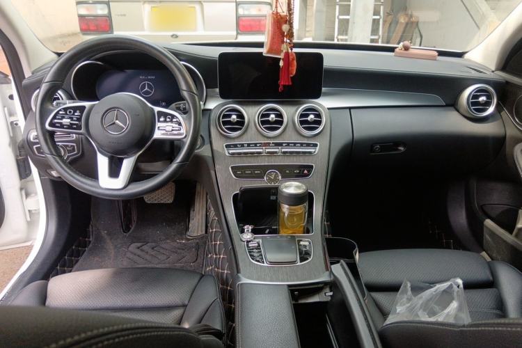 Used Mercedes-Benz C-Class 2021 C 260 L Center Console
