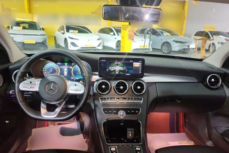 Used Mercedes-Benz C-Class 2021 C 260 L Sport Edition Star Collection Center Console