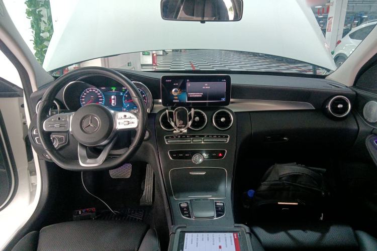 Used Mercedes-Benz C-Class 2021 C 260 L Sport Edition Star Collection Center Console