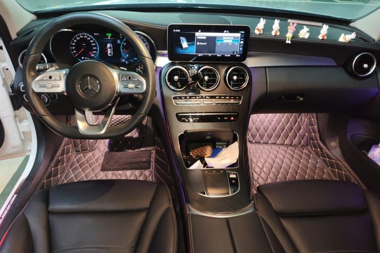 Used Mercedes-Benz C-Class 2021 C 260 L Sport Edition Center Console