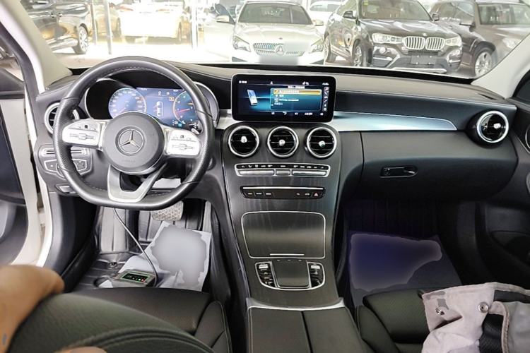 Used Mercedes-Benz C-Class 2021 C 200 L Fashion Edition Sport Version Center Console