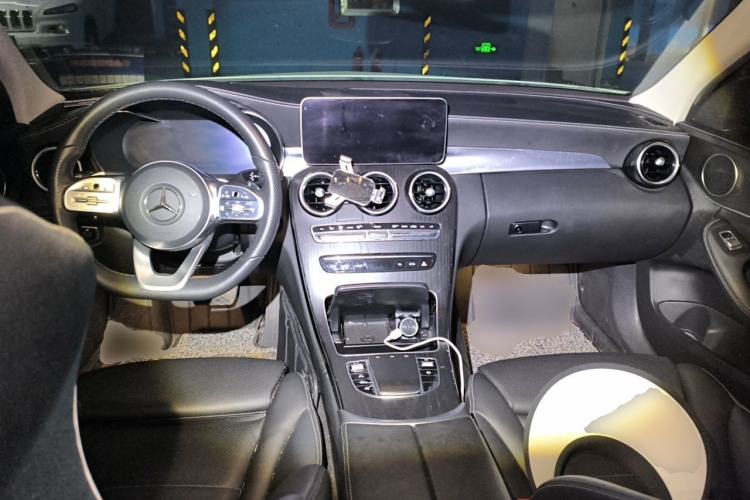 Used Mercedes-Benz C-Class 2021 C 200 L Fashion Model Center Console