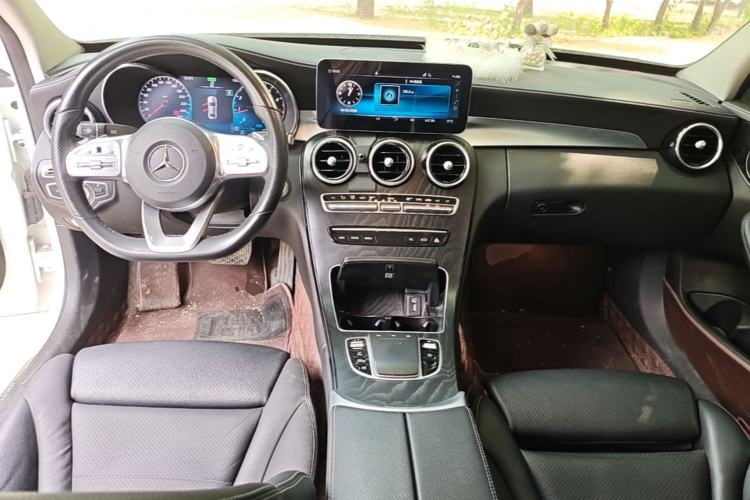 Used Mercedes-Benz C-Class 2021 C 260 L Sport Edition Center Console