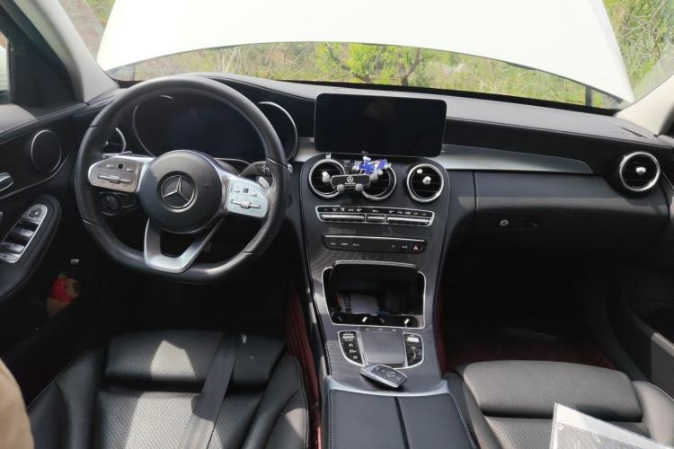 Used Mercedes-Benz C-Class 2021 C 200 L Fashion Edition Sport Version Center Console