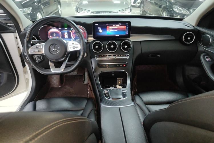 Used Mercedes-Benz C-Class 2021 C 260 L Sport Edition Center Console
