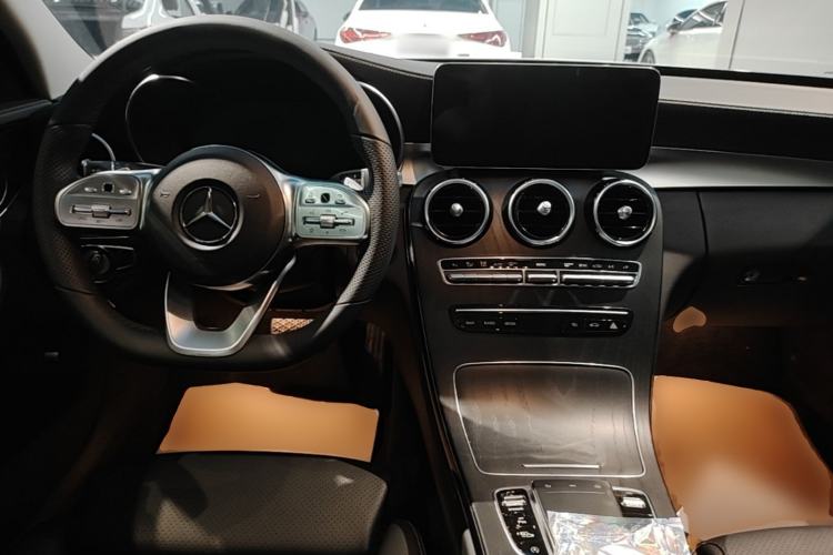 Used Mercedes-Benz C-Class 2021 C 260 L Sport Edition Center Console