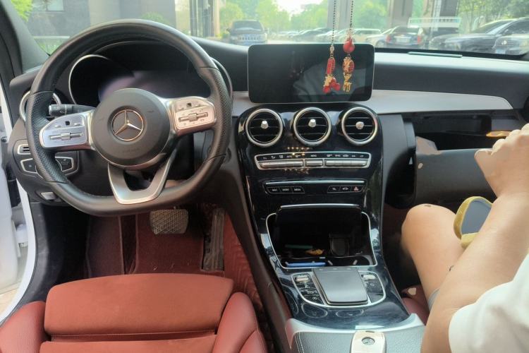 Used Mercedes-Benz C-Class 2021 C 260 Star Edition Center Console