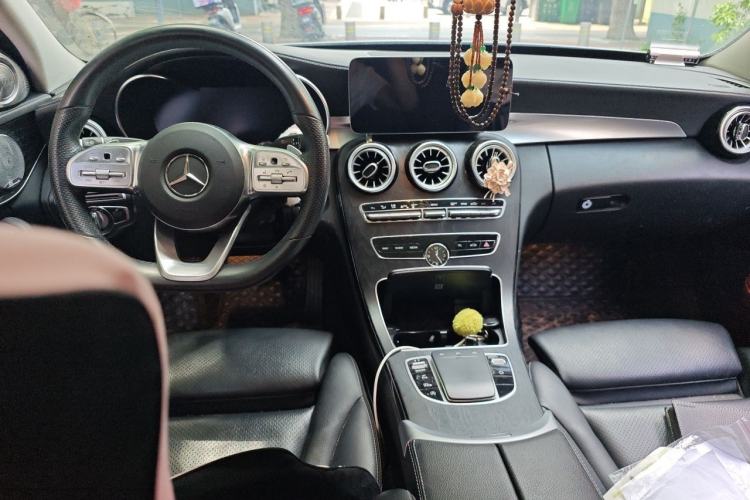 Used Mercedes-Benz C-Class 2021 C 260 L Sport Edition Star Collection Center Console