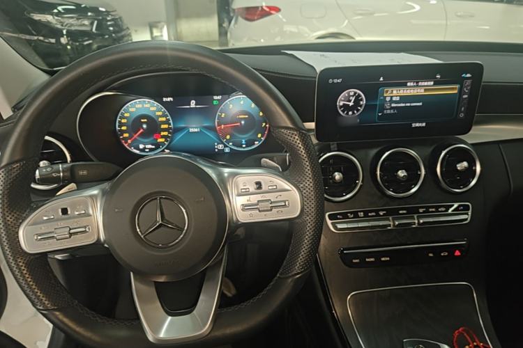 Used Mercedes-Benz C-Class 2021 C 200 L Fashion Edition Sport Version Center Console