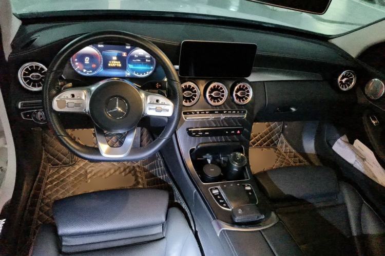 Used Mercedes-Benz C-Class 2021 C 200 L Fashion Edition Sport Version Center Console