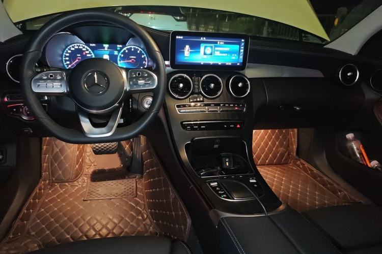 Used Mercedes-Benz C-Class 2021 C 260 L Sport Edition Center Console