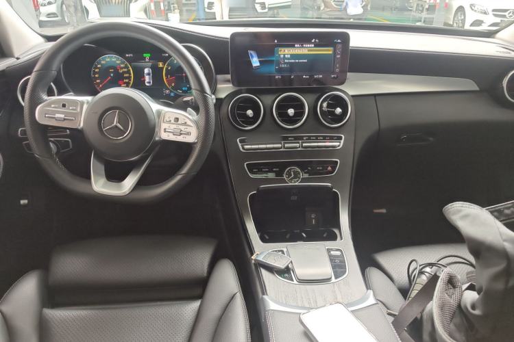 Used Mercedes-Benz C-Class 2021 C 260 L Sport Edition Star Collection Center Console