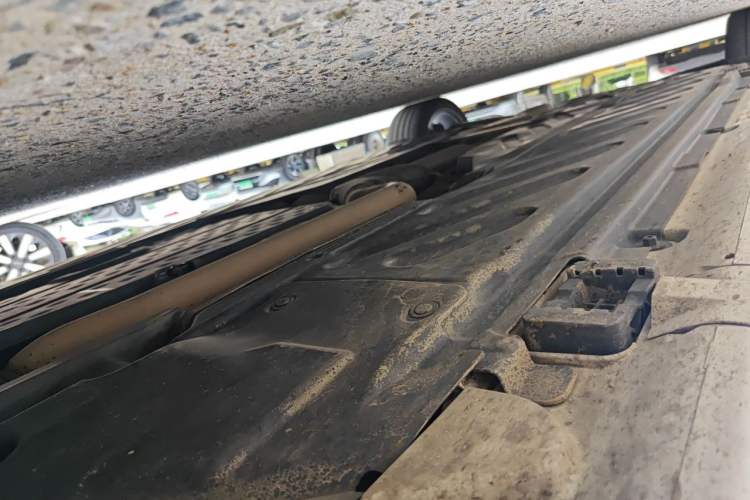 Used Mercedes-Benz C-Class 2021 C 260 L Sport Edition Star Collection Chassis Front Right